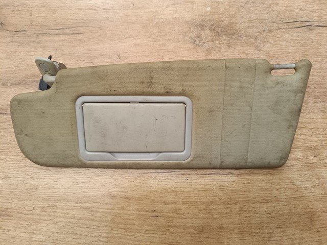 Козирок протисонячний 8D0857551E VAG