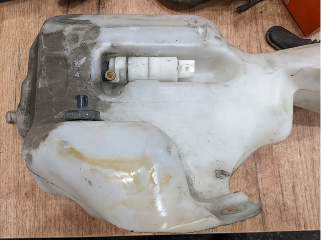Бачок омивайки A9068690220 MERCEDES