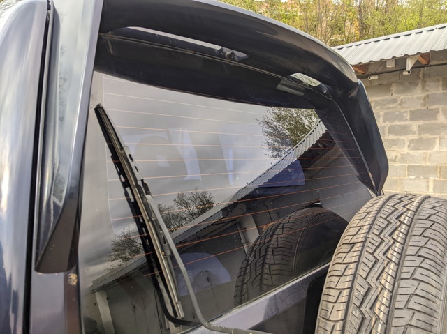 Скло двері задка MR492441 MITSUBISHI