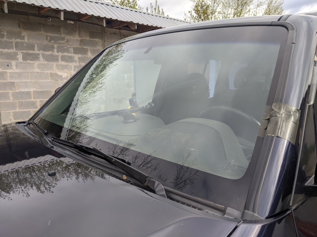Автоскло MR957742 MITSUBISHI