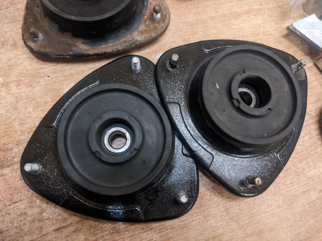 Подушка амортизатора переднього RC05664 RAISO