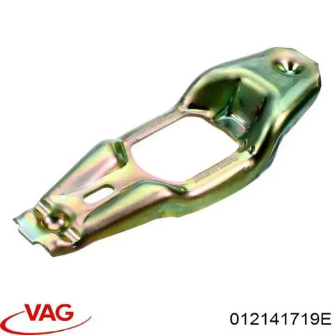 Вилка вимикання зчеплення 012141719E VAG
