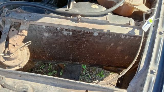 Радіатор двигуна 131508A1 POLCAR