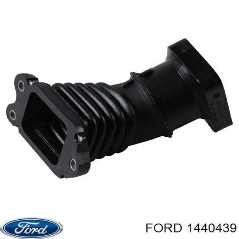 Патрубок повітряний, дросельної заслінки 1440439 FORD