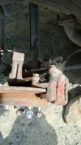 Супорт гальмівний задній правий 4400170J00 NISSAN