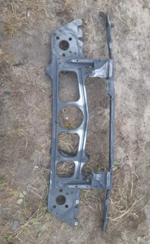 Кронштейн кріплення радіатора 51718159610 BMW