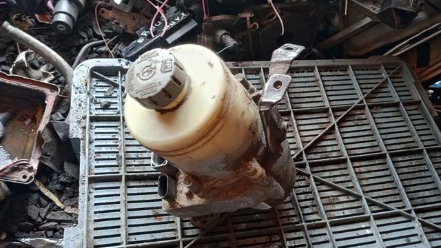 Бачок гідропідсилювача керма 6Q0423371A VAG
