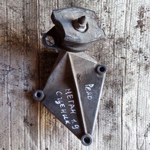 Ліва опора двигуна Renault Megane SCENIC