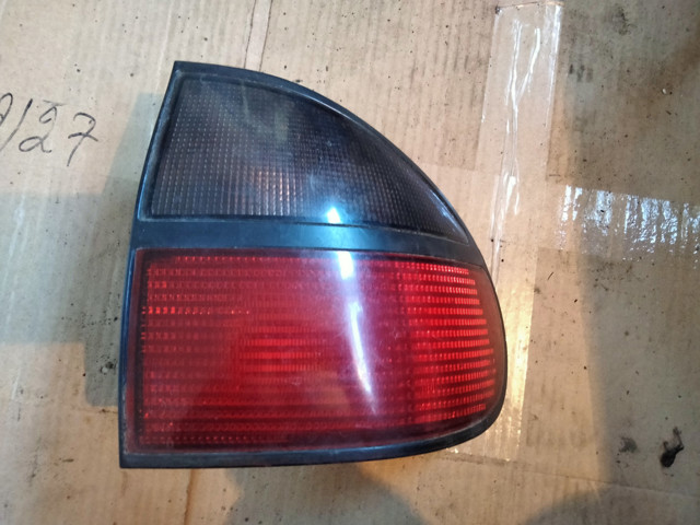 Задні ліхтарі 7700820051 RENAULT