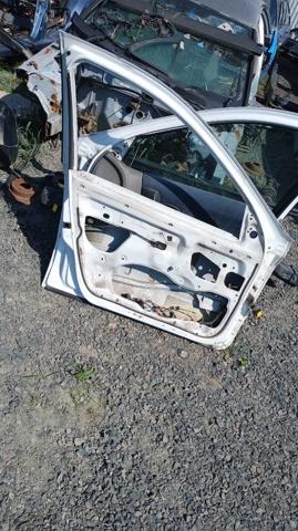 Водійські двері Renault Laguna 2