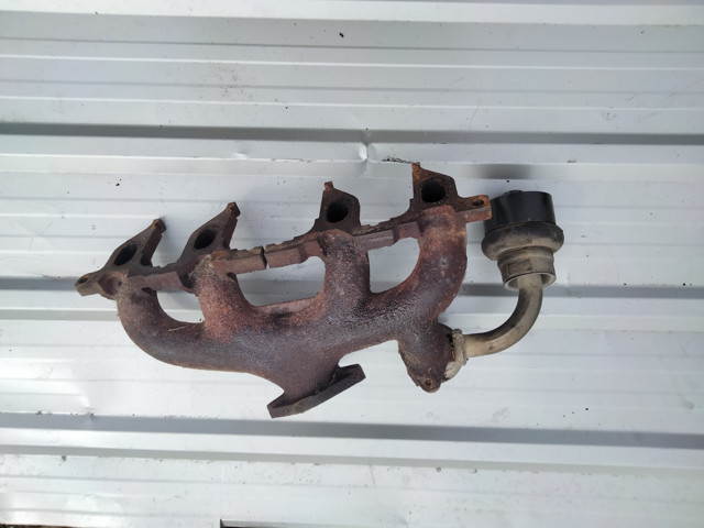 Газопроводи (колектор випускний) Renault Trafic II