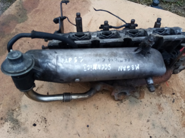 Колектор впускний 8200272607 RENAULT