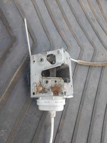 Замок дверей водія Ауді A4 B5