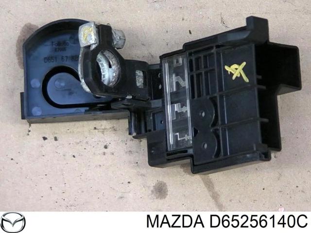 Підкрилок передній лівий D65256140C MAZDA