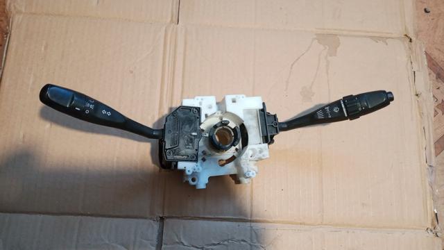 Перемикач підрульовий, в зборі MR368915 MITSUBISHI