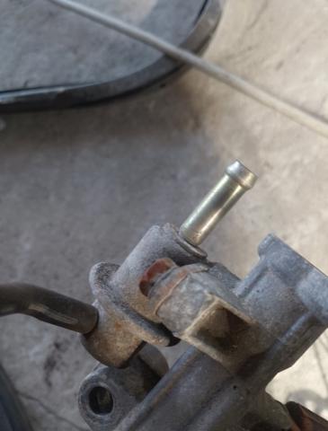 Регулятор тиску палива в паливній рейці MR420845 MITSUBISHI