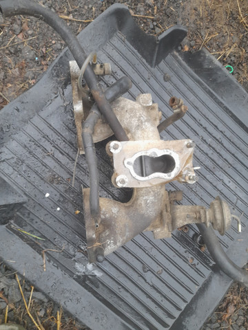 Колектор випускний RF2A13450 MAZDA