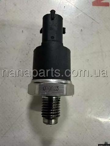 Датчик тиску палива 0281002398 BOSCH