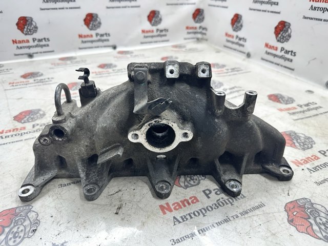 Колектор впускний 140032042R RENAULT