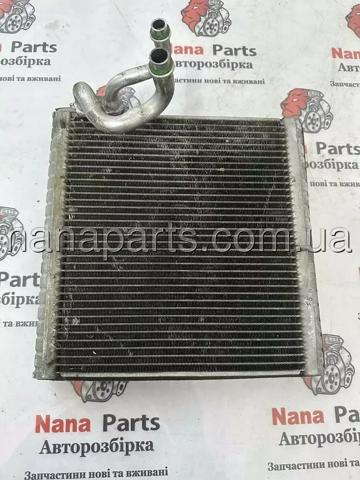 Охолоджувач повітря 272813365R RENAULT
