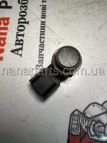 Датчик парктроніка центральний 284420002R RENAULT