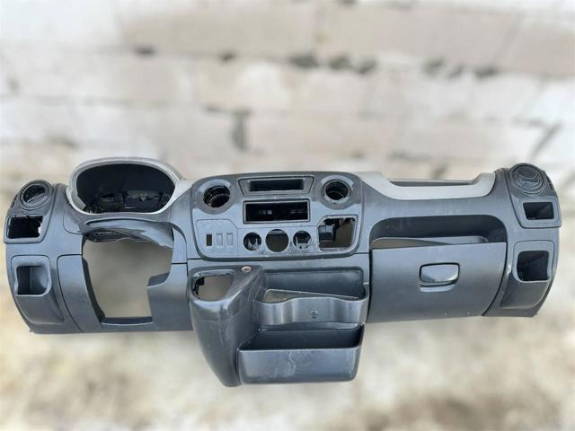 Торпеда приладова панель 681000035R RENAULT