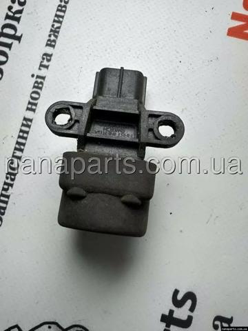 Датчик відключення паливного насоса 7700306391 RENAULT