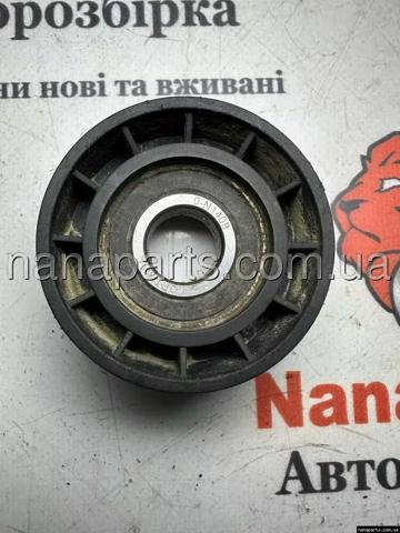Ролик приводного ременя, паразитний 8200981266 RENAULT