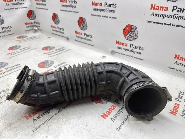 Патрубок повітряний, вихід повітряного фільтра GK219R504AG FORD