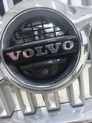 Емблема решітки радіатора 31383645 VOLVO
