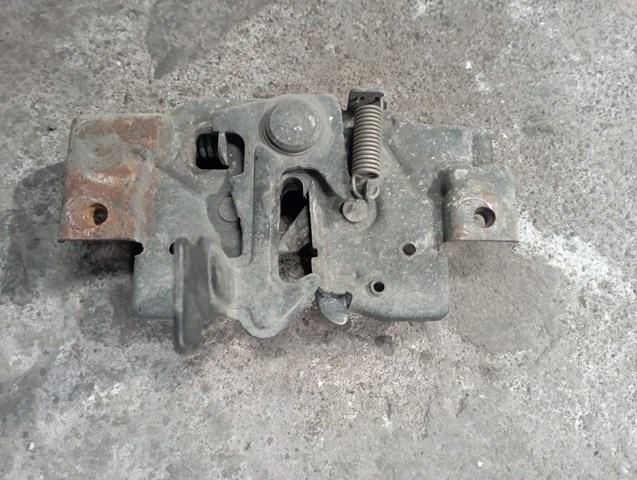 Запор капота (замок і привід замка капота) GJ6A56620D MAZDA