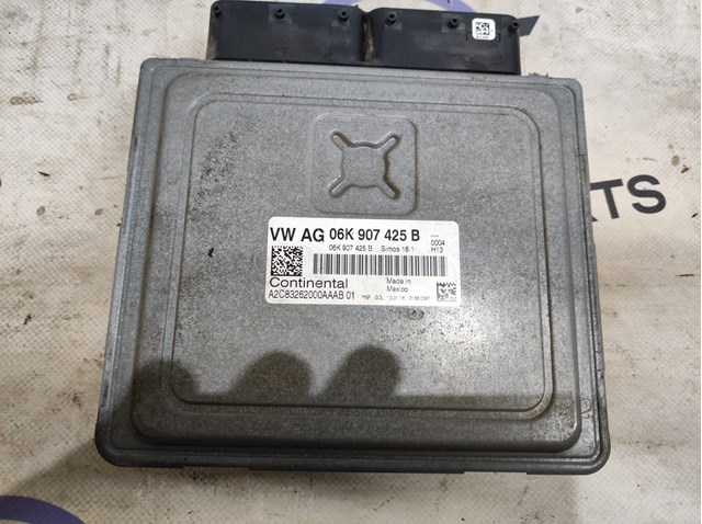 Блок двигуна 06K907425B VAG