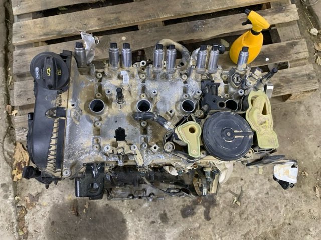 Мотор в зборі 06L100035F VAG