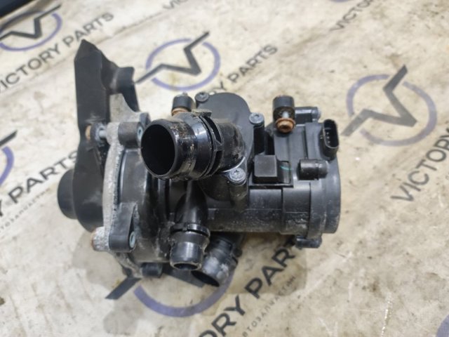 Помпа водяна, корпус 06L121012H VAG