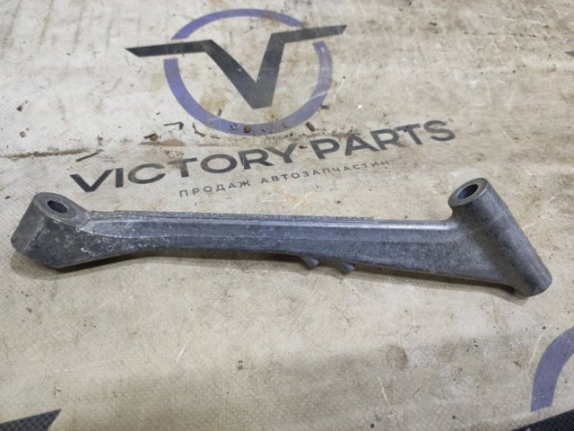 Кронштейн впускного колектора 06L129723B VAG