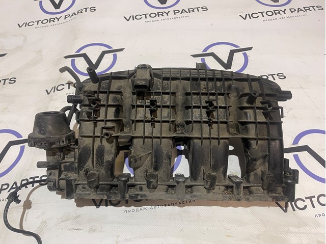 Колектор впускний 06L133201 VAG