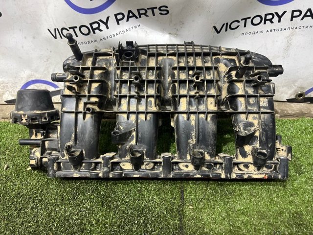 Колектор впускний 06L133201ES VAG