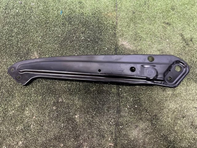 Кронштейн супорта радіатора нижнього 17A805932A VAG
