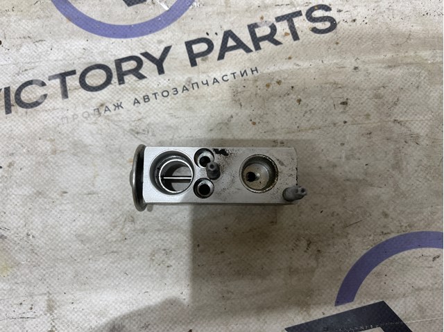 Клапан TRV, кондиціонера 2468300084 MERCEDES