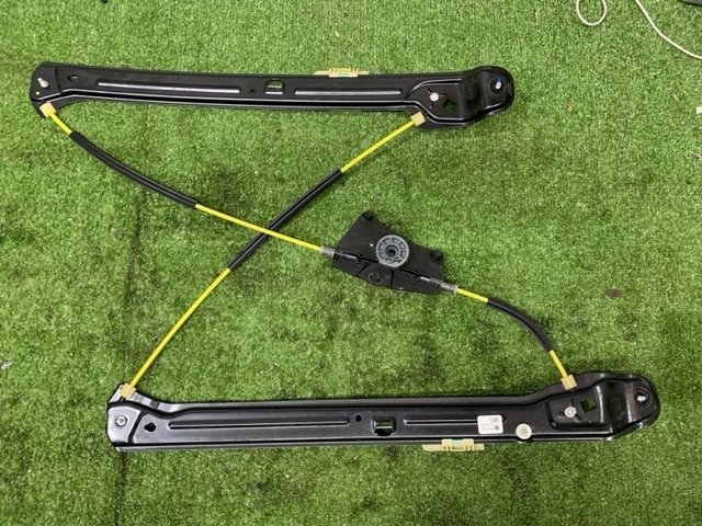 Механізм склопідіймача двері передньої, правої 3CM837462 VAG