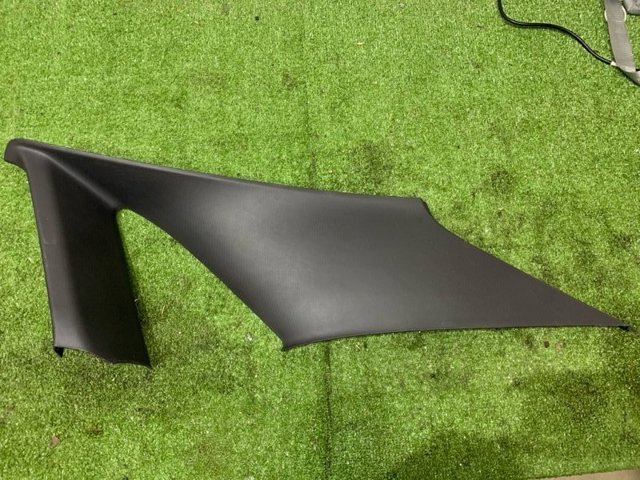 Обшивка стійки кузова внутрішня, задня права 3CM86724682V VAG