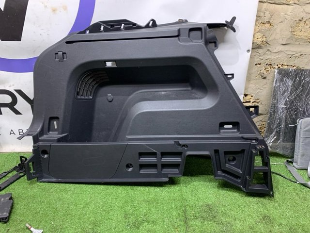 Облицювання багажного відсіку, ліве 3CM867427B82V VAG