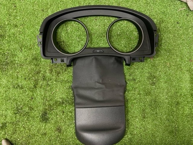 Облицювання щитка приладів "торпедо" 3CN858366A VAG