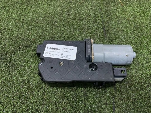 Двигун приводу люка 3CN877795 VAG