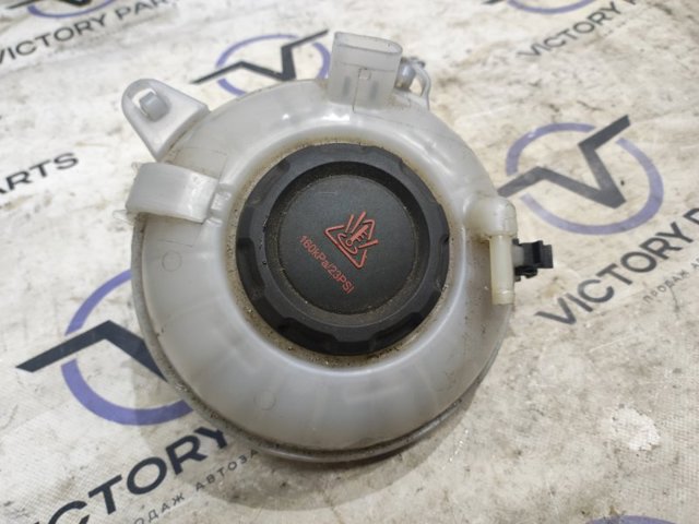 Бачок системи охолодження, розширювальний 3Q0121407C VAG