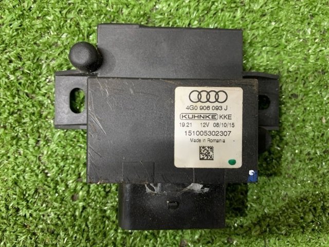 Модуль (блок) управління паливного насоса 4G0906093J VAG