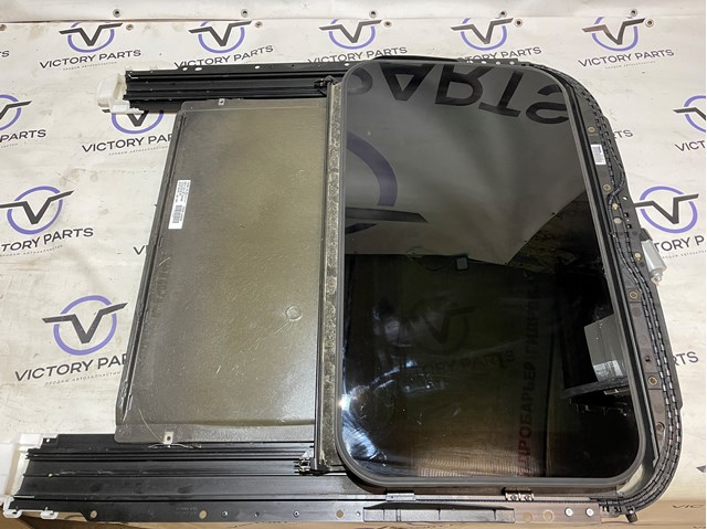 Деталі люків облицювання кузова 4G5877049 VAG
