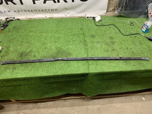 Розпірка задньої балки (підрамника) 4G8505476A VAG
