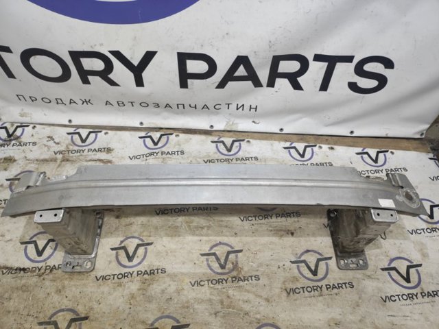 Балка бампера переднього 4M0807109A VAG