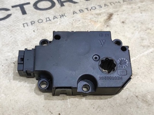 Мотор заслінки рециркуляції повітря 4M0820511 VAG